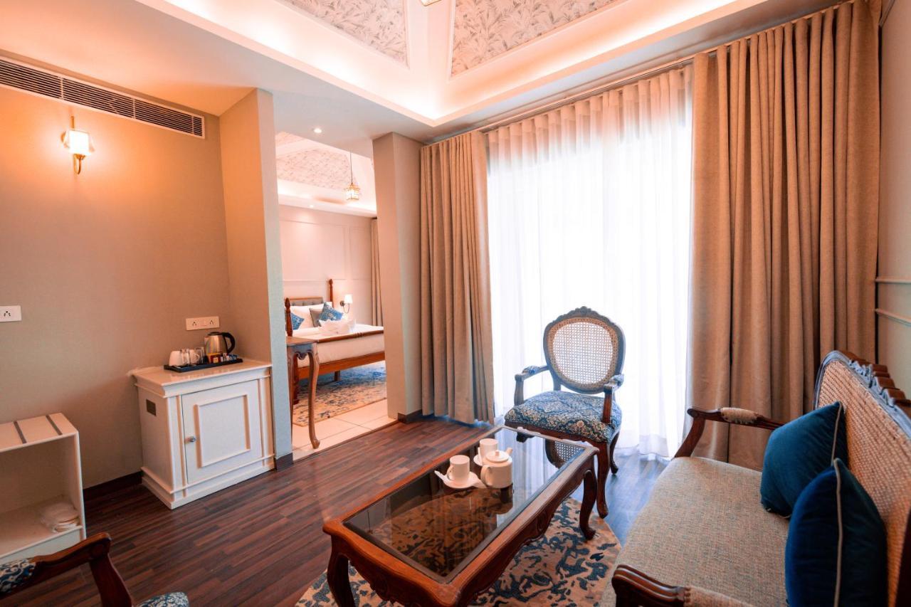 Welcomheritage Santa Roza Kasauli Bagian luar foto
